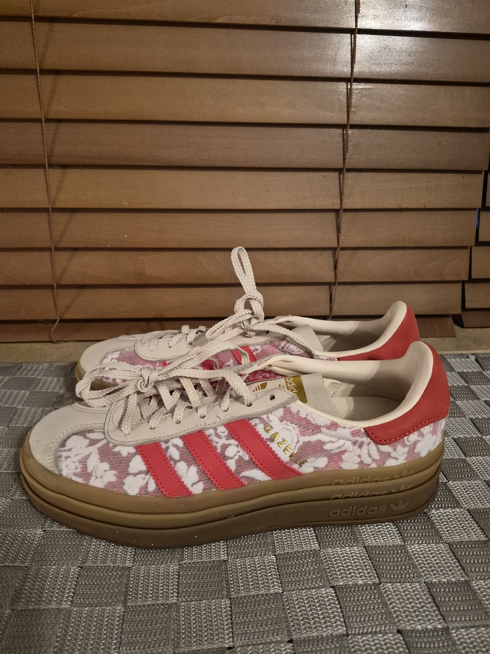adidas Gazelle Platform Sneakers — Pink Floral / Gum Sole - Picture 3 of 6
